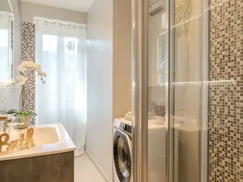 10 Appartamento - Via Capecelatro 38 (18)_risultato