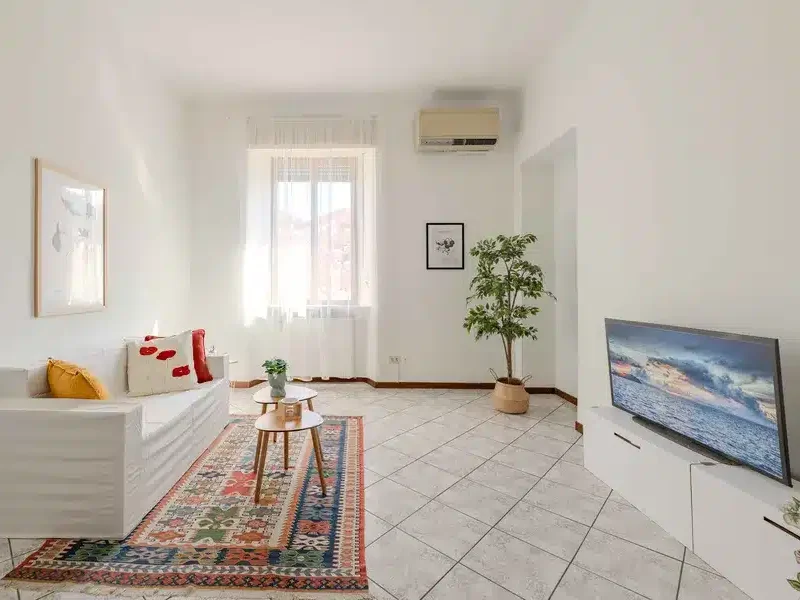 Appartamento Via Resegone 1 (2)_risultato