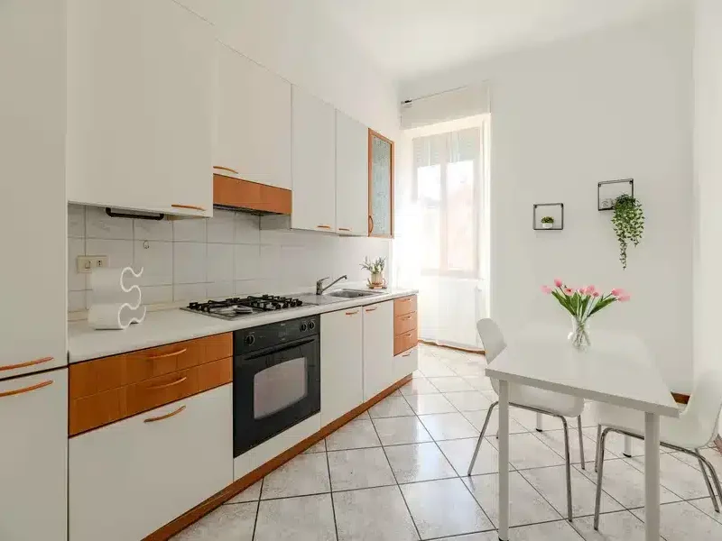 Appartamento Via Resegone 1 (7)_risultato