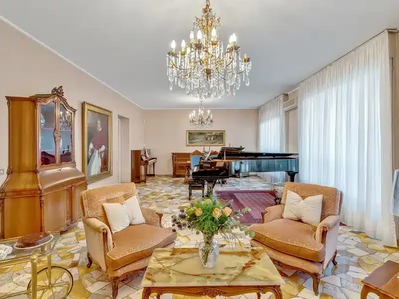 Copia di 2 Copertina BRS04480_risultato